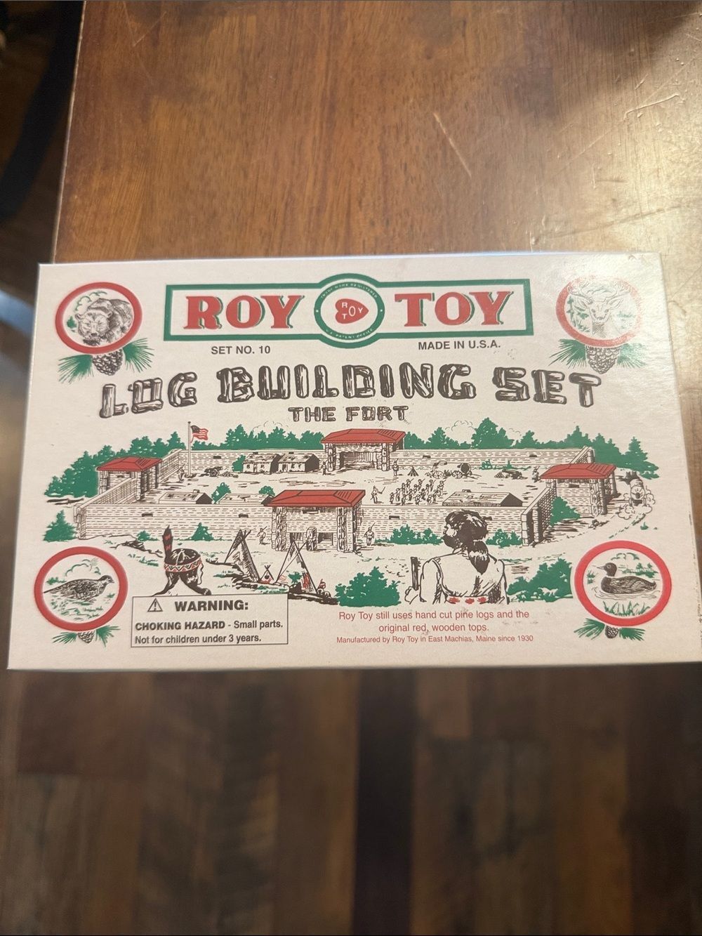 Log Building Set - The Fort (White/Green/Red) (5000A)